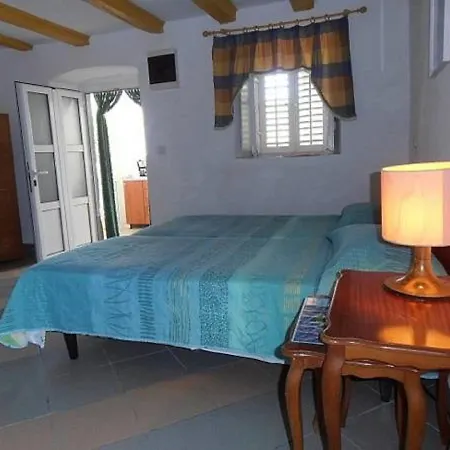 Apartament Kalamota